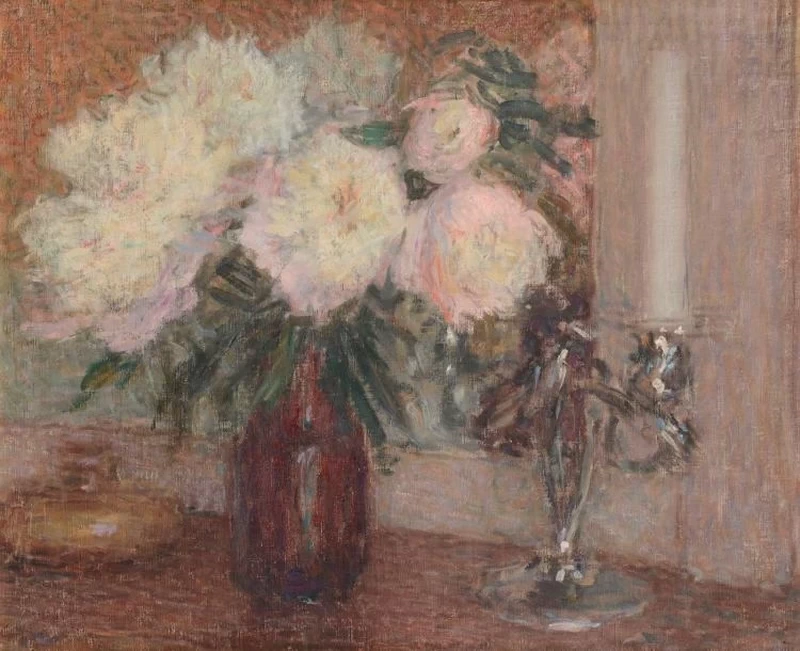 Vaso di fiori e candelabro